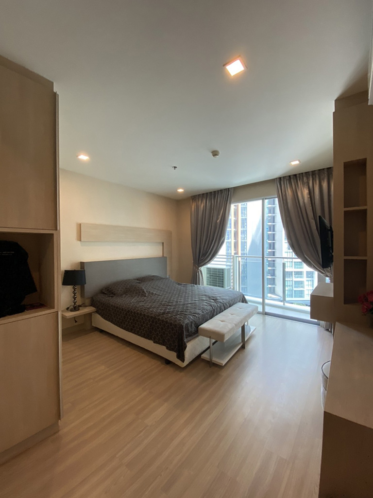 Sky walk condo